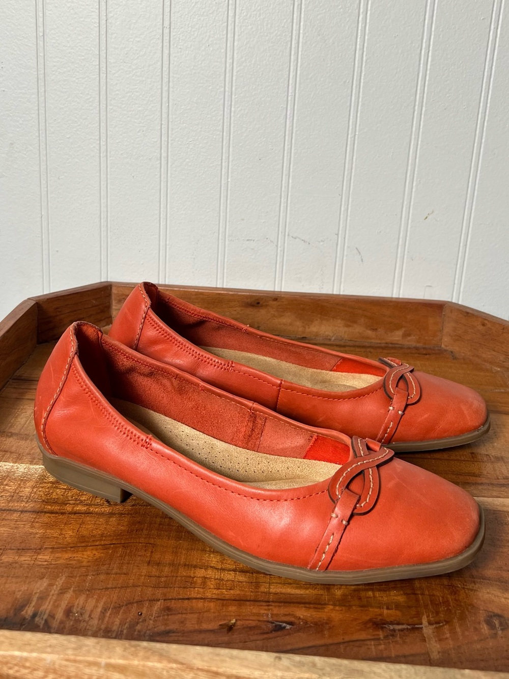 Clarks Collection Lyrical Rhyme Flats Womens 7.5 M Leather Slip On Shoe